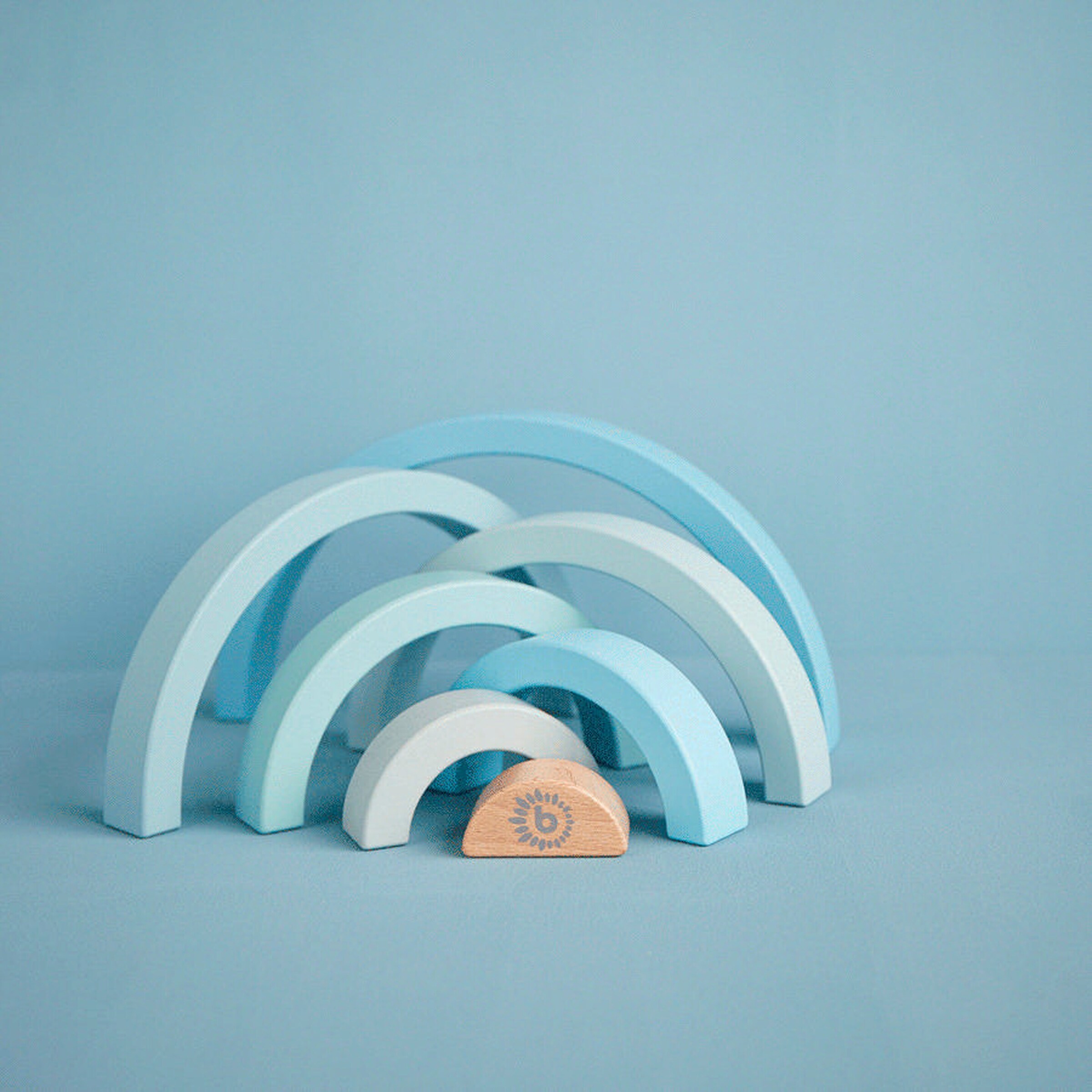 Bieco Regenbogen aus Holz - ab 12 Monate Blau