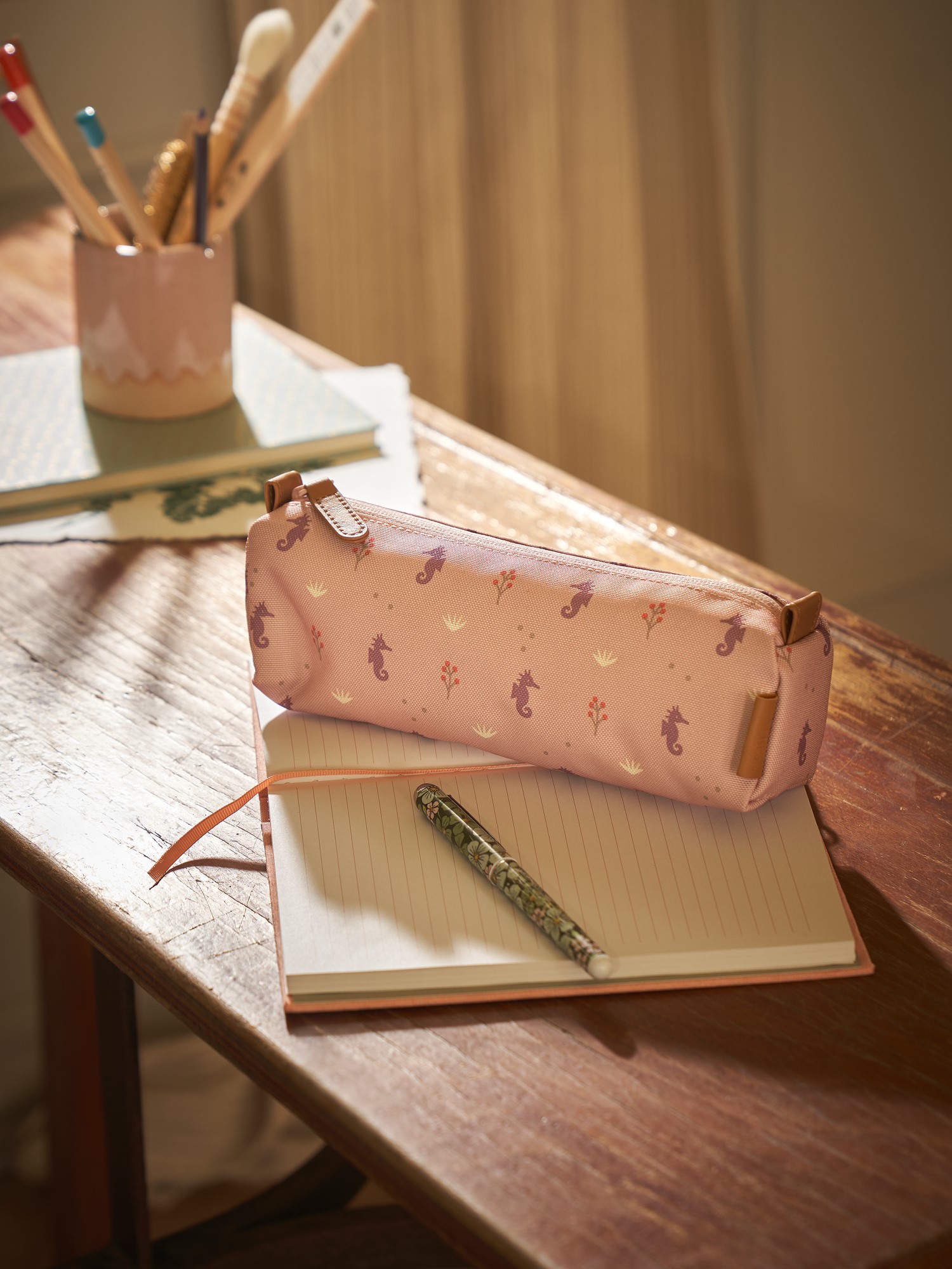 Penalhus | 22 x 5 x 5 cm. | Rose | Fresk