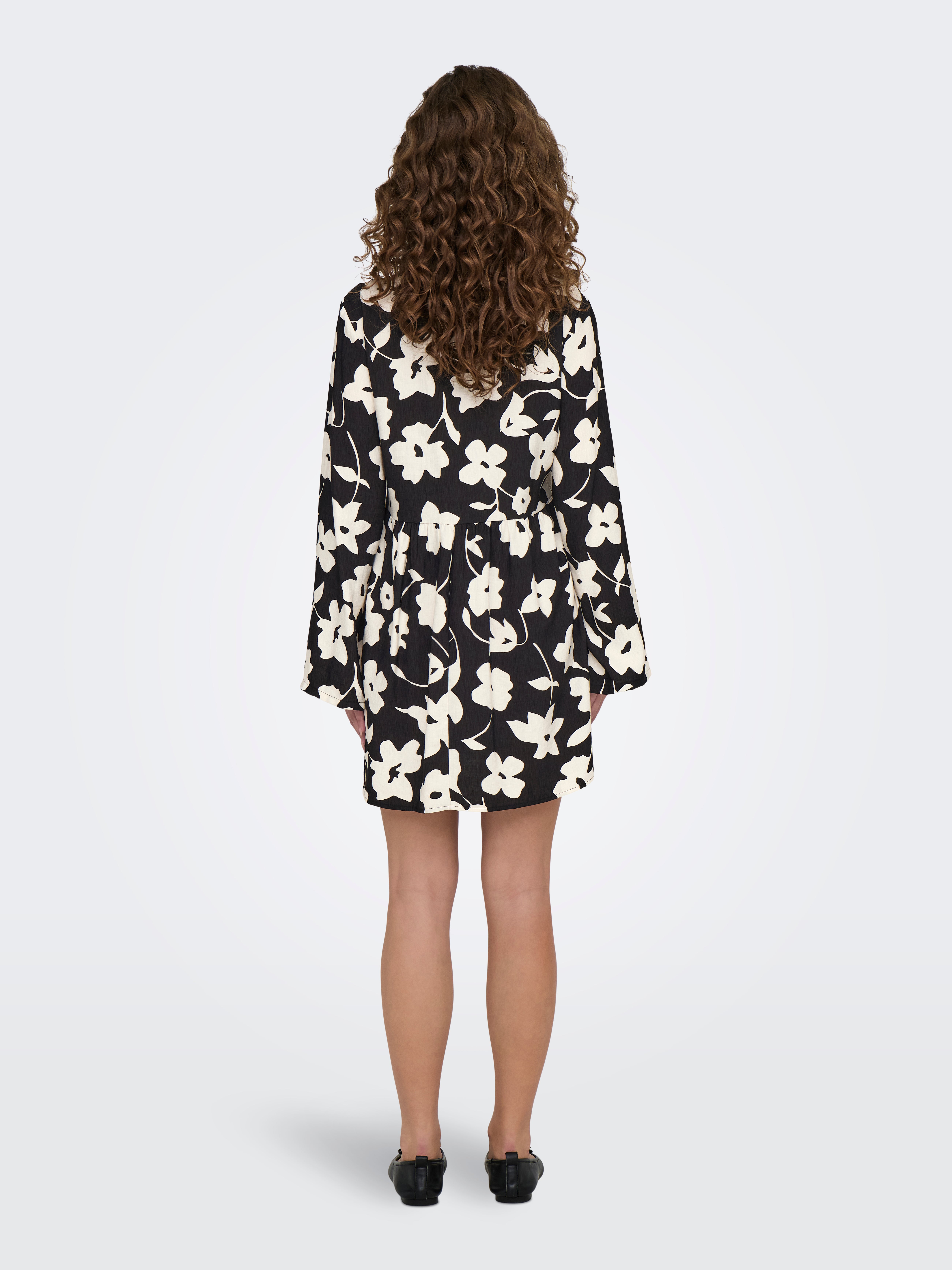 JDYSILAS Kurzes Kleid Black