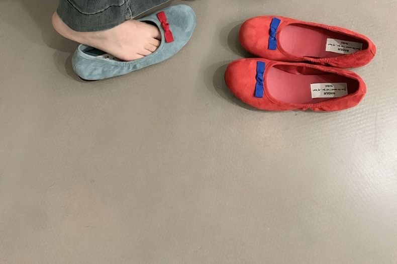 Karlao - Platte schoenen met strik van imitatiesuède