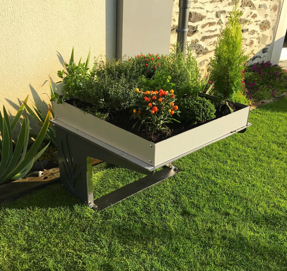 Abri Robot Tondeuse Life Jardinière 2 en 1 multimarque 73,5 x 59 x 40 cm | Résistant aux intempéries Protection UV | Made in Europe