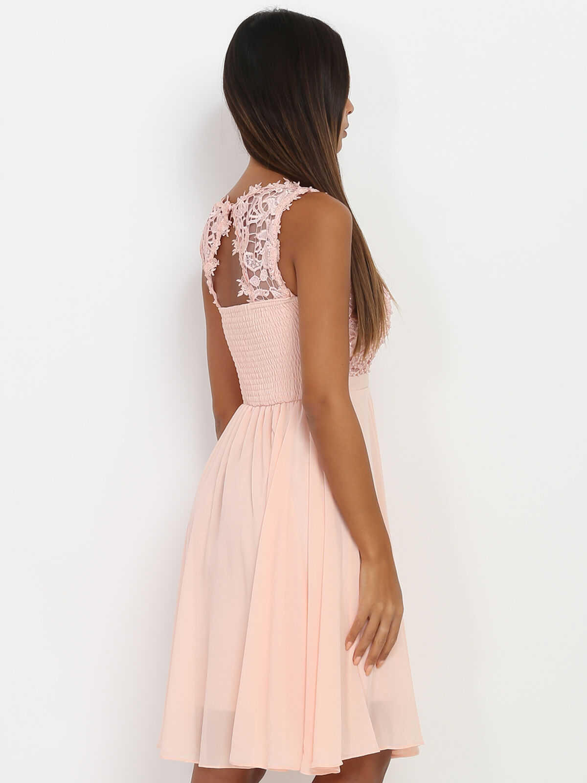 Robe patineuse à broderie et perles- Rose