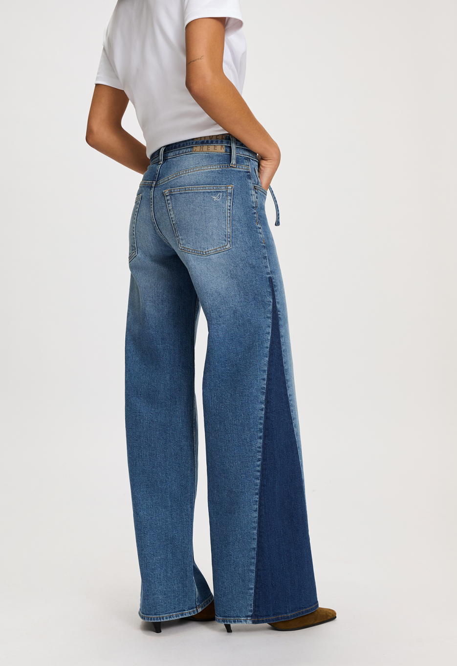 Silvercreek Ruby Side Panel Jeans