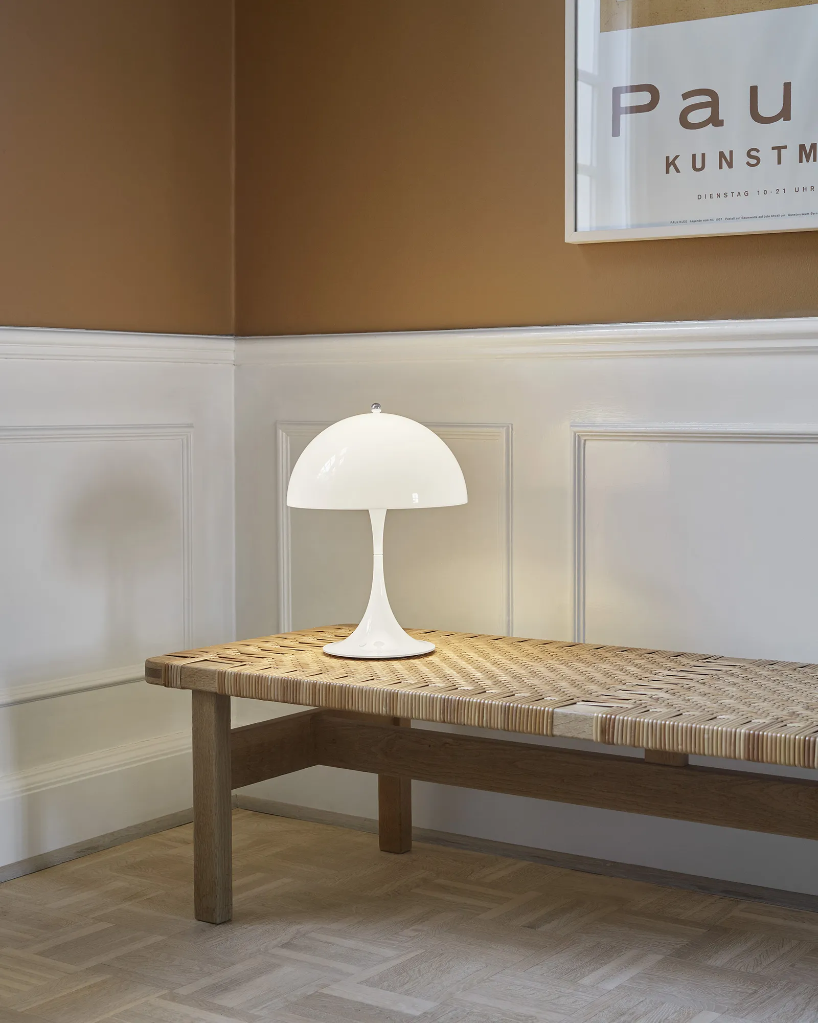 Louis Poulsen Panthella 250 Portable Lamp Opal - Universal Plug