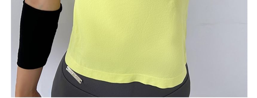 Engiko - Sport-T-shirt met korte mouwen, ronde hals en effen, slim fit