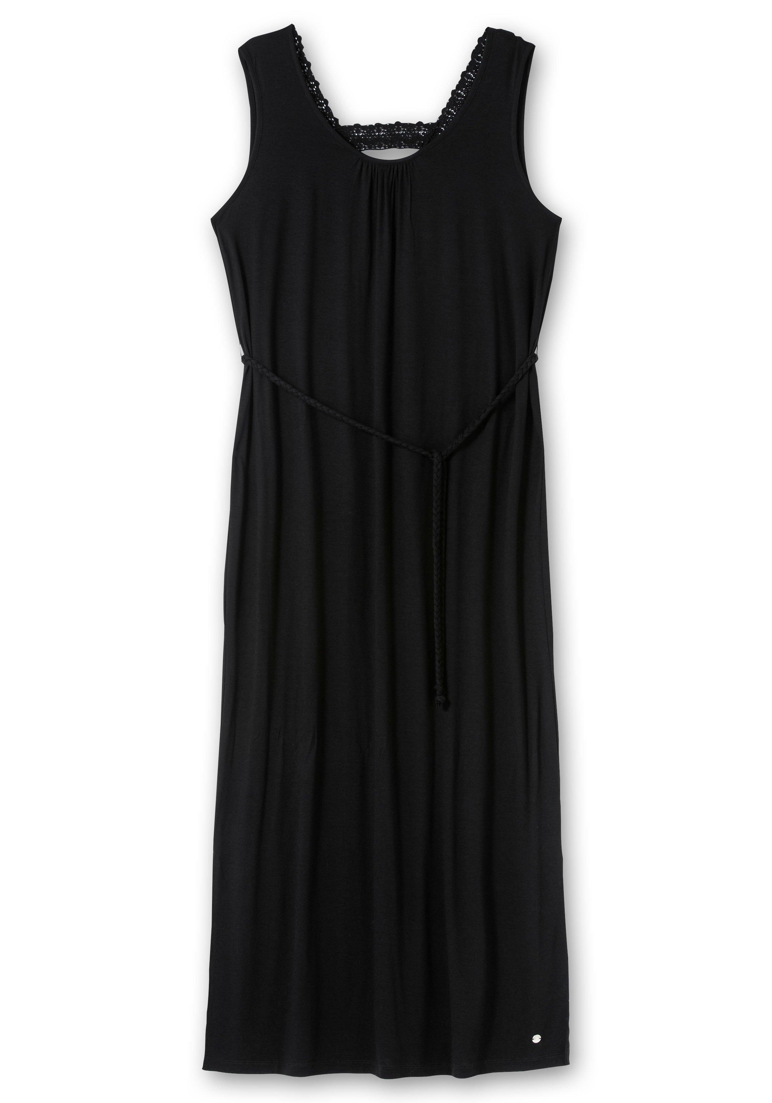 Maxikleid mit Bindegürtel und Rückenausschnitt