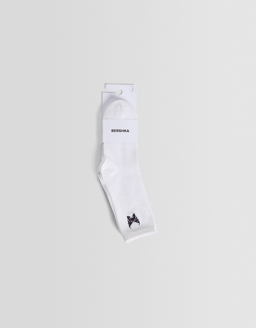 Pacote com 3 pares de meias com estampa bordada