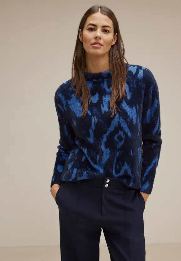 Flauschiger Pullover - deep blue