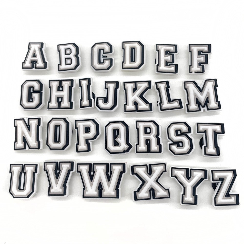 (26er Set) Schuh Anstecker Pins Schuh Charms für Crocs im Buchstaben Design - Schwarz / Weiss