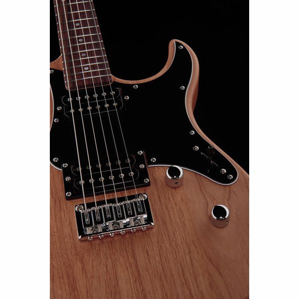 Yamaha Pacifica 120H YNS