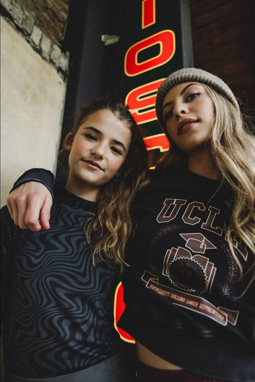 LOOXS top met all over print donkergrijs/zwart