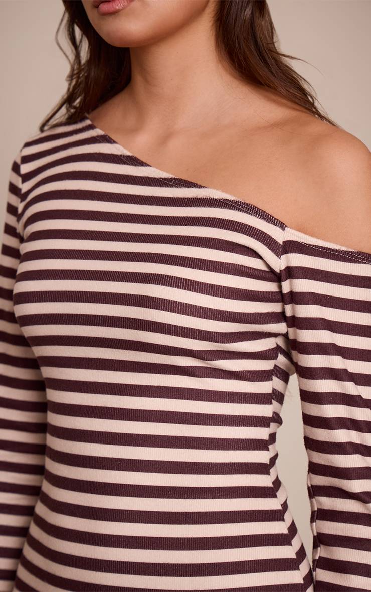 Chocolat Robe Maxi Asymétrique À Manches Longues En Côtes Brossées À Rayures