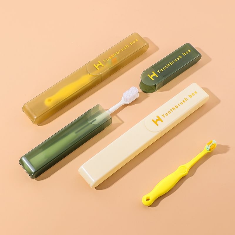 Connie Queenie - Plastic reis-tandenborstelhoes met letters