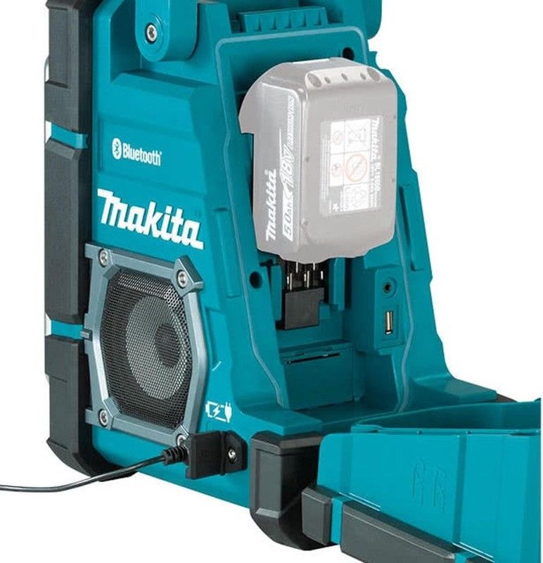 Makita DMR300 Bouwradio met laadfunctie voor LXT/CXT accu (Bluetooth & FM)