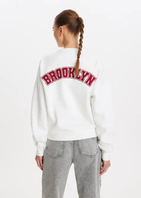 Sweater met print brooklyn off-white (WIT.O)