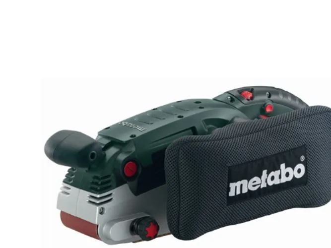 Metabo BAE 75. slibemaskine type: båndsliber, støvbeholder type: støvpose. effekt: 1010 W. vægt: 4,7 kg, slibeplade størrelse (BxD): 75 x 533 mm, slibeplade fastspændingssystem: 85 x 150 mm (600375000)