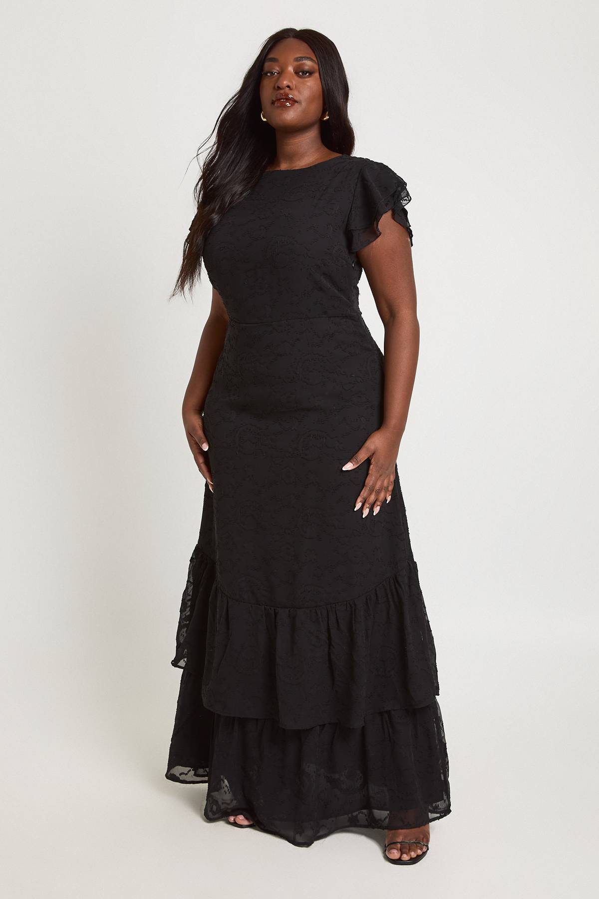 boohoo Robe Maxi Grande Taille À Motif Floral Dévoré Et Ourlet À Volants