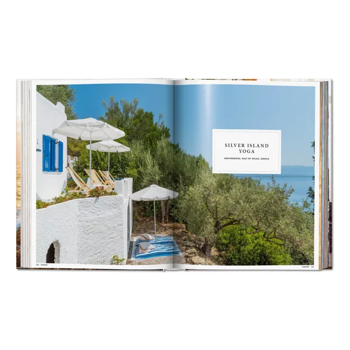 Taschen Great Escapes Yoga. The Retreat Book
