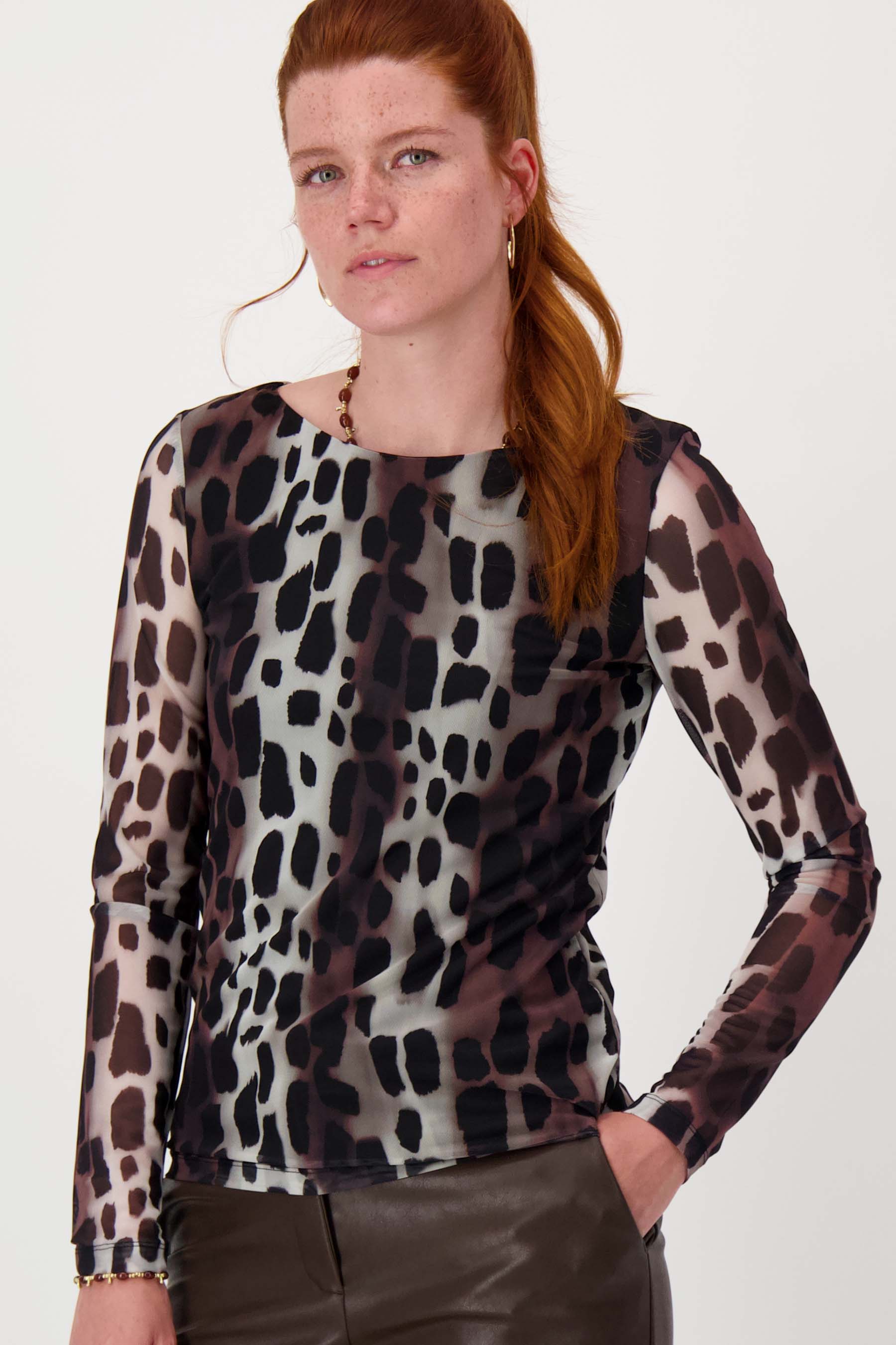 mesh top met giraf print en boothals