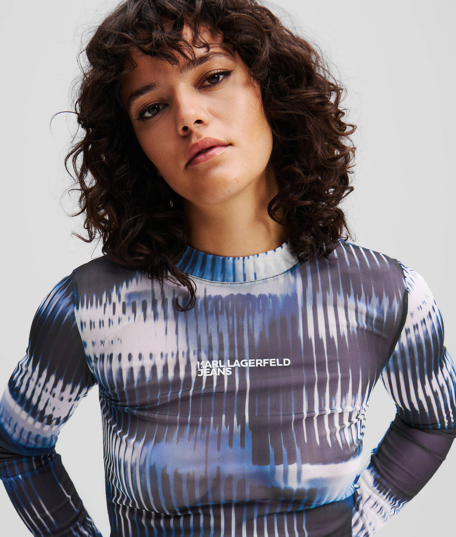 HAUT EN MAILLE IMPRIMÉ GLITCH