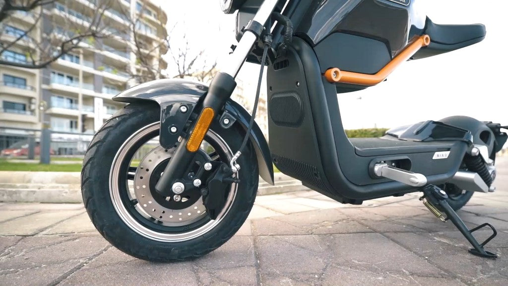 Scooter électrique Sunra Miku Max