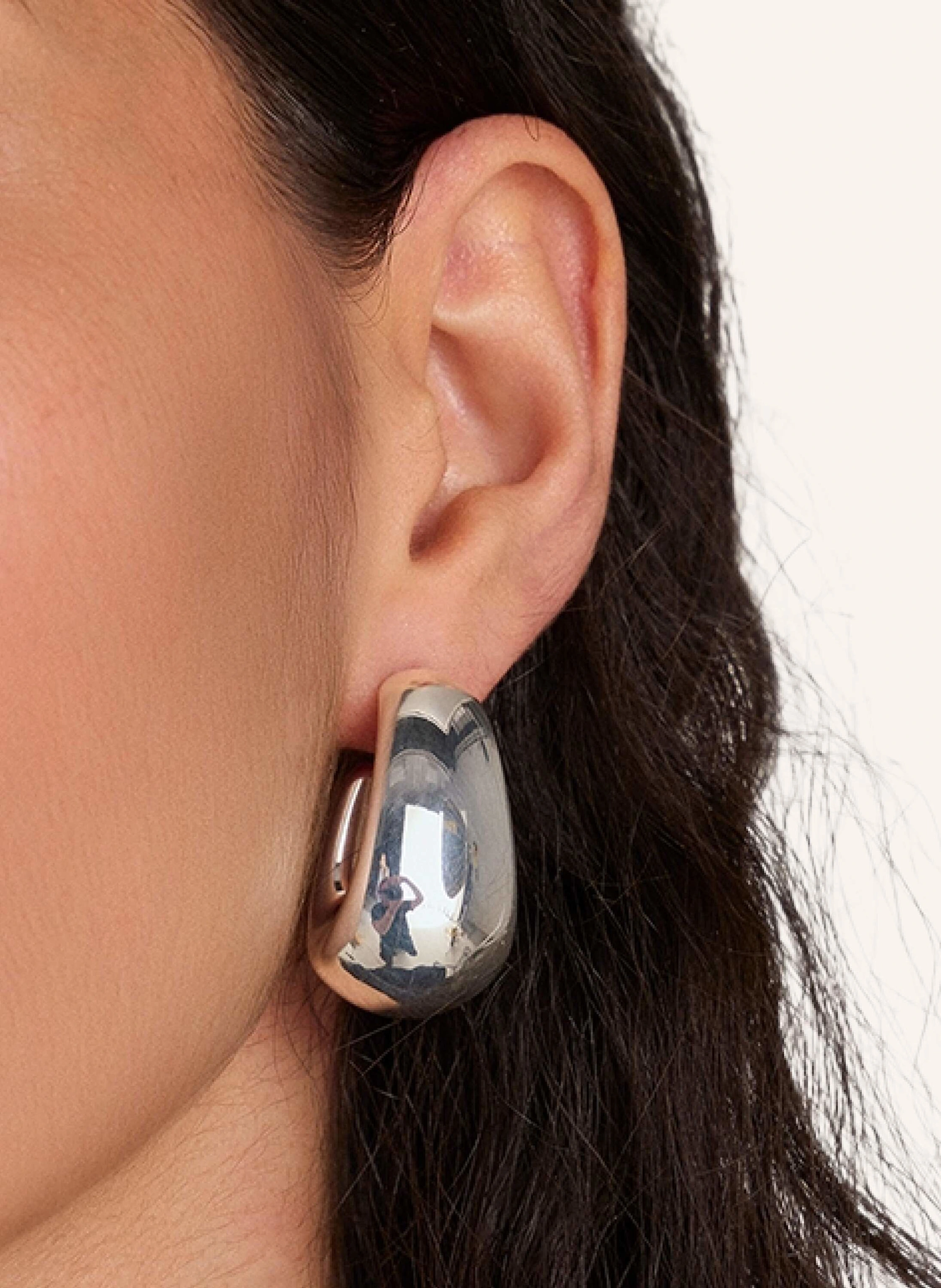 Pompidou Ohrringe ELIA OVAL STUD by GLAMBOU