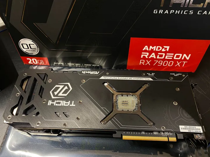 [OUTLET] - ASRock Radeon RX 7900 XT 20GB - grafikkort - Radeon RX 7900 XT - 20 GB GDDR6 - PCIe 4.0 x16 - HDMI, 3 x DisplayPort