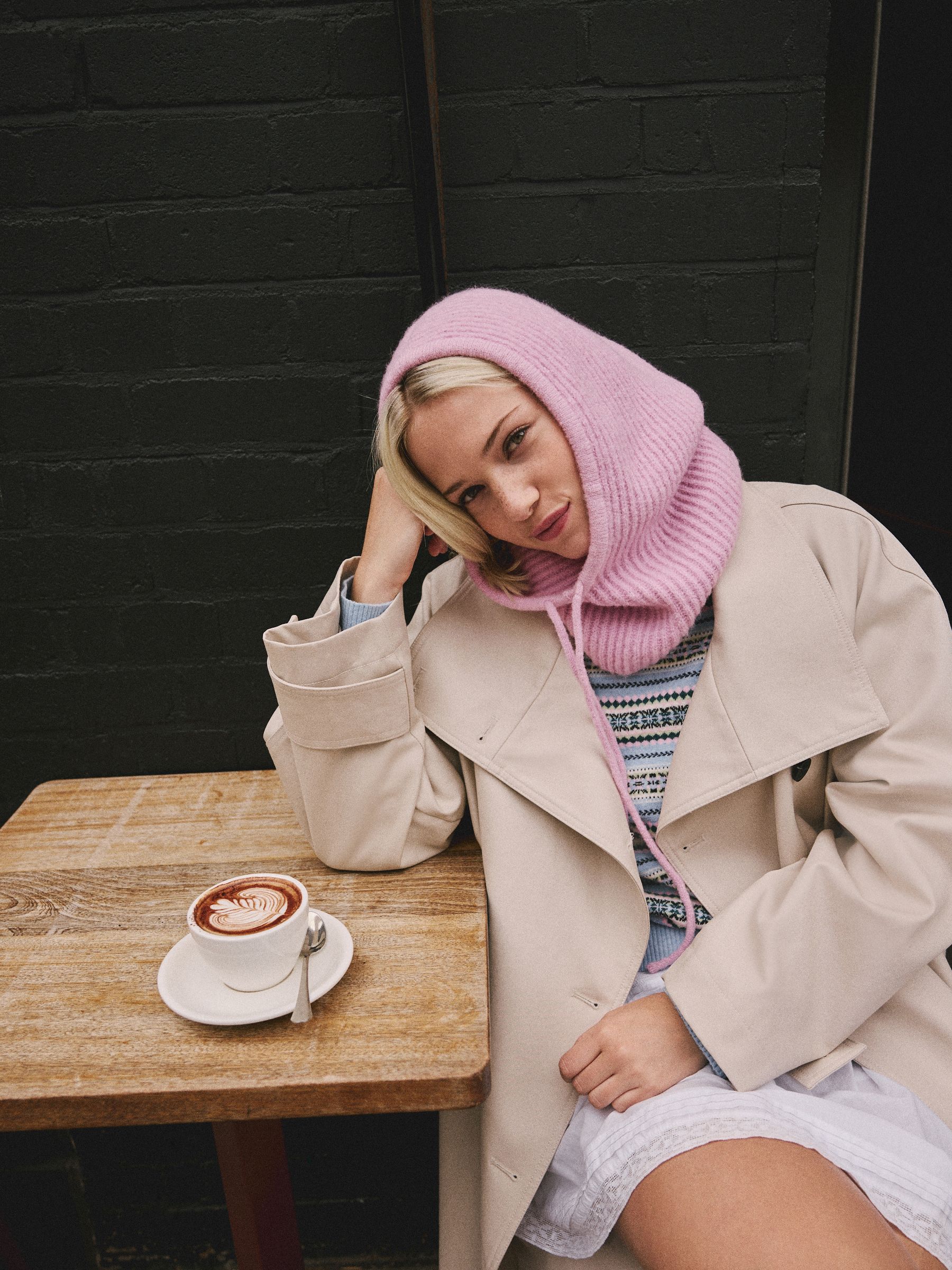 Roze - Ribbed Bonnet Hat