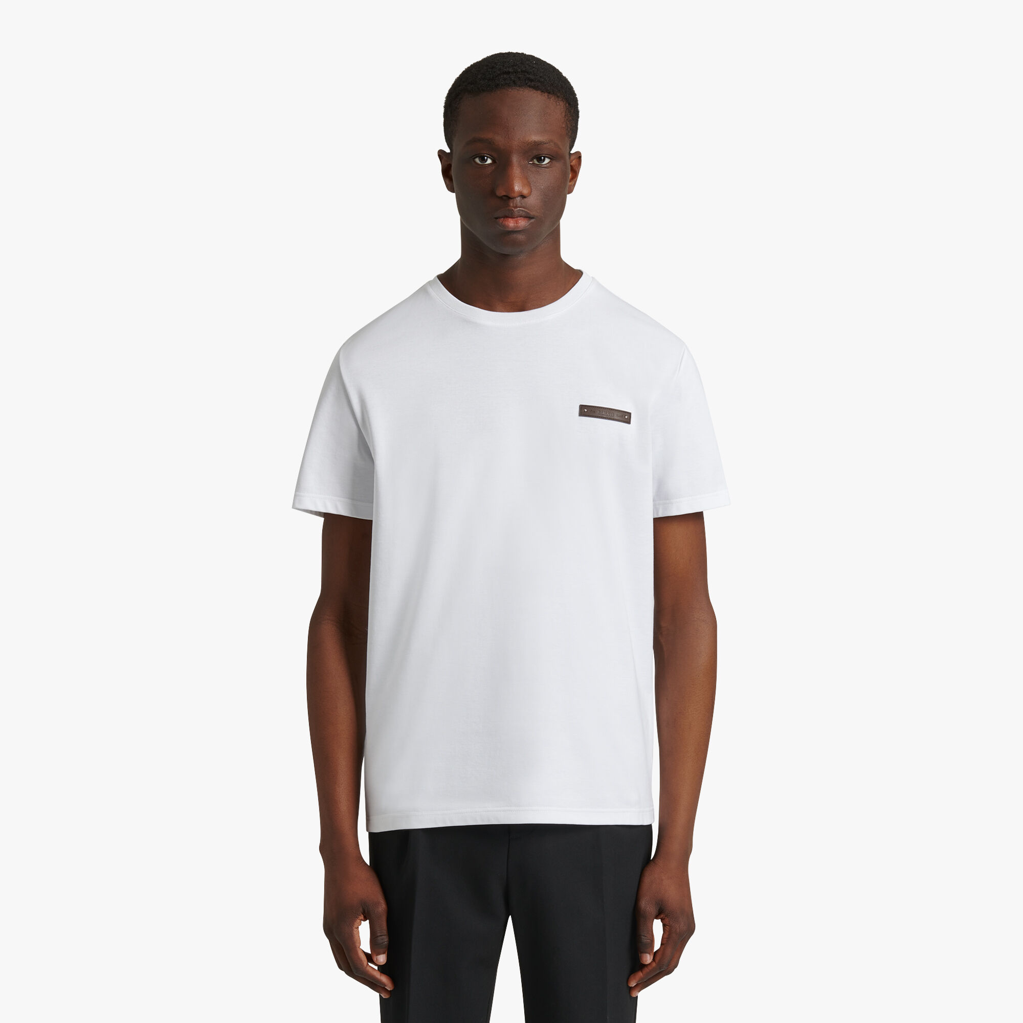 T-Shirt Avec Detail En Cuir Fit Slim
