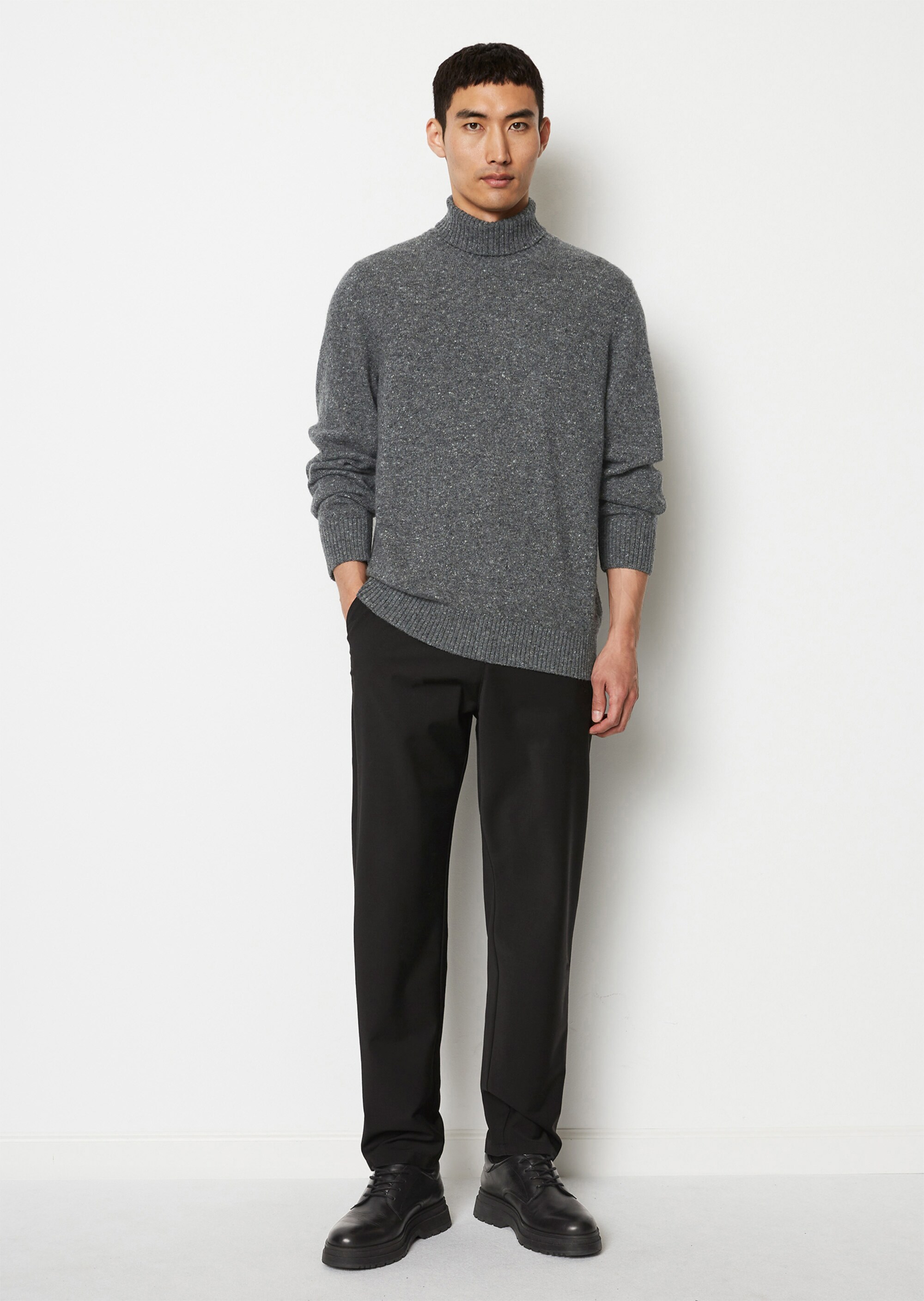 Chino Modell BELSBO relaxed mit RWS-zertifiziertem Woll-Anteil