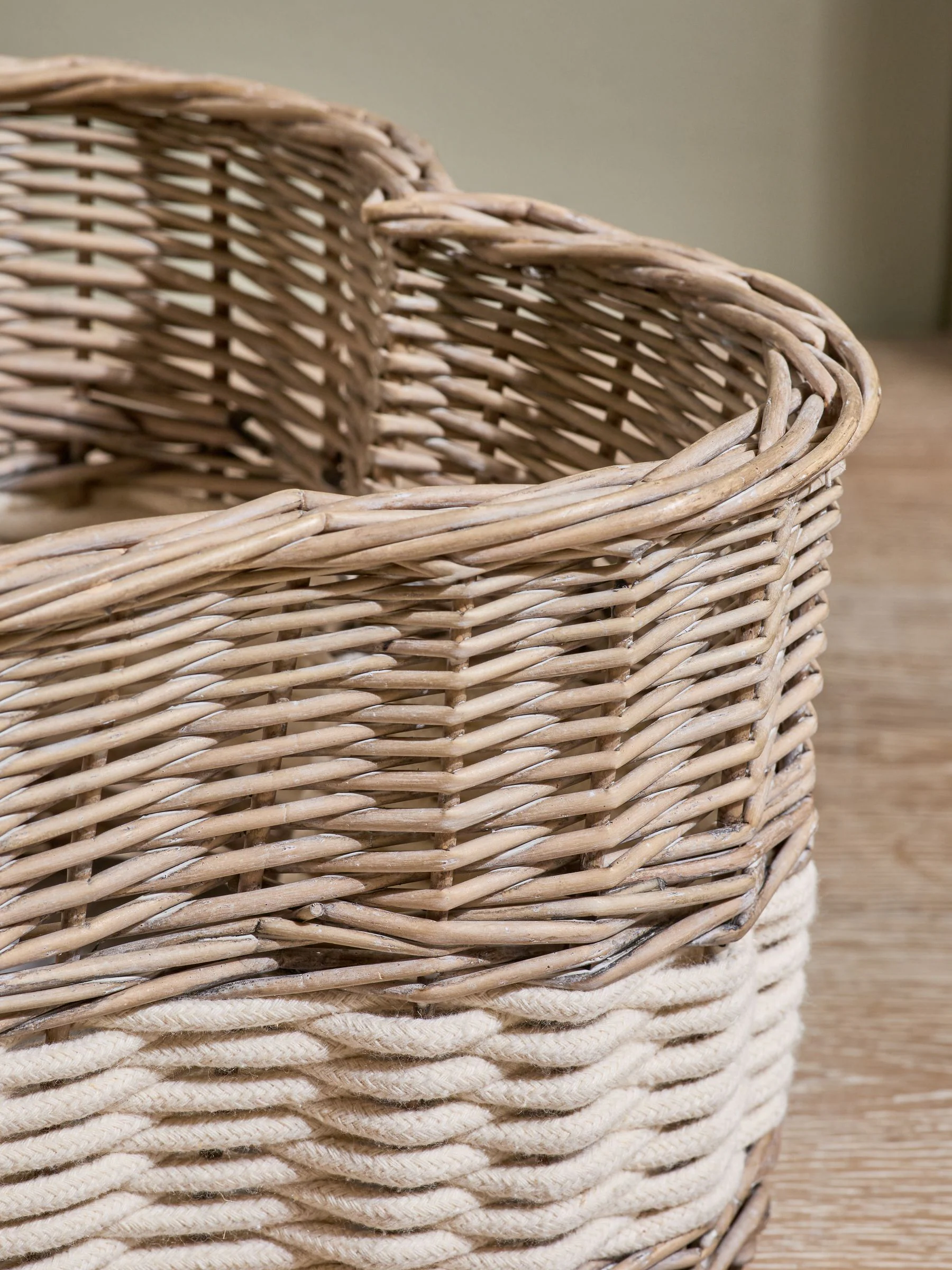 Malvern Bone Basket