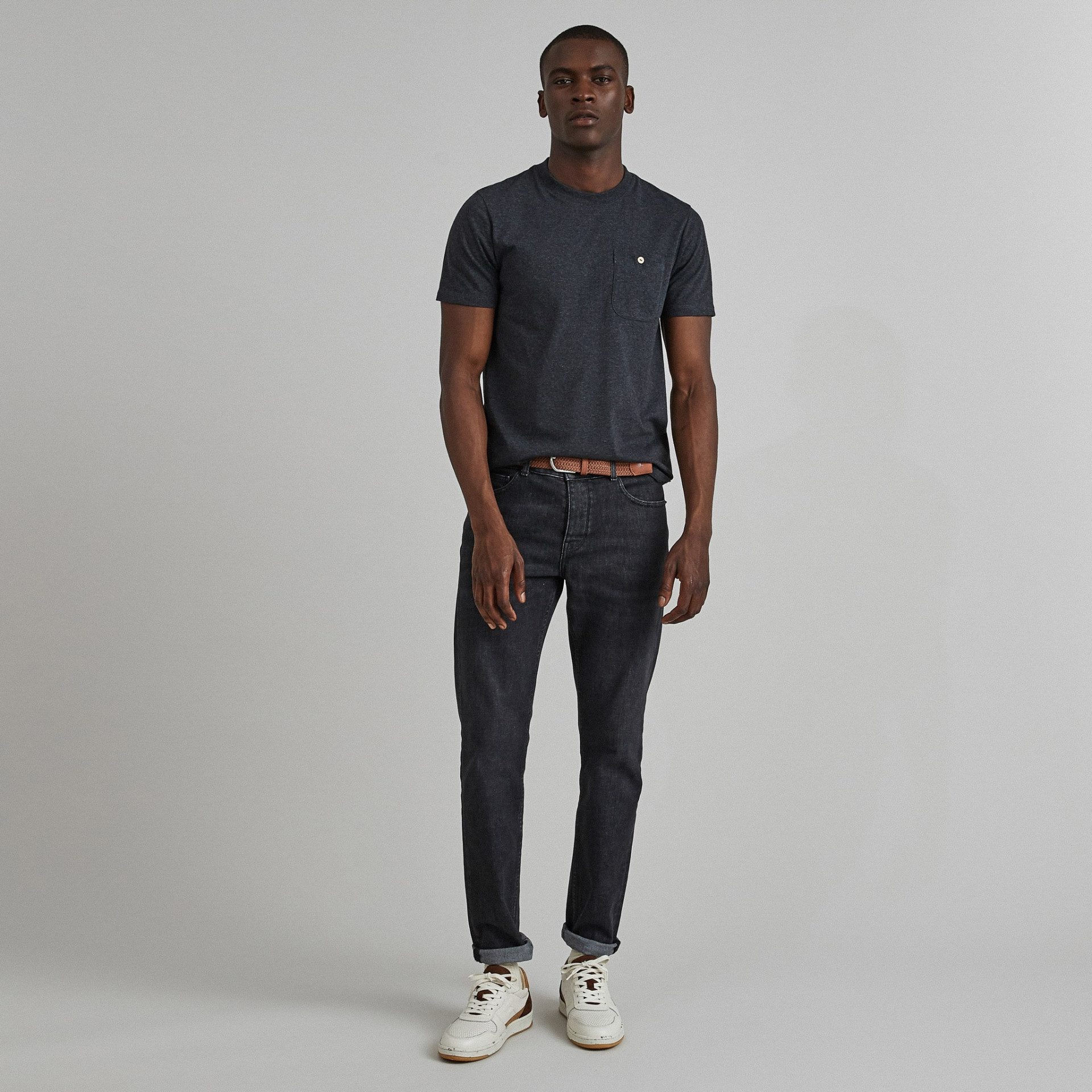 Jean black washed coupe slim végan en coton et polyester recyclé - modèle Denim