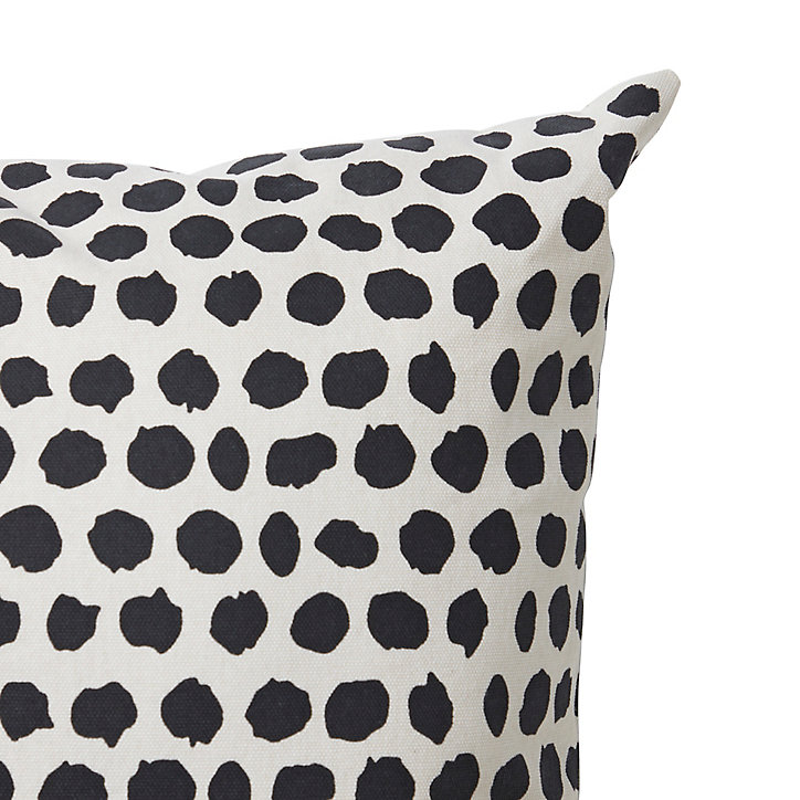 Coussin à pois Blooma Denia blanc et noir 45 x 45 cm