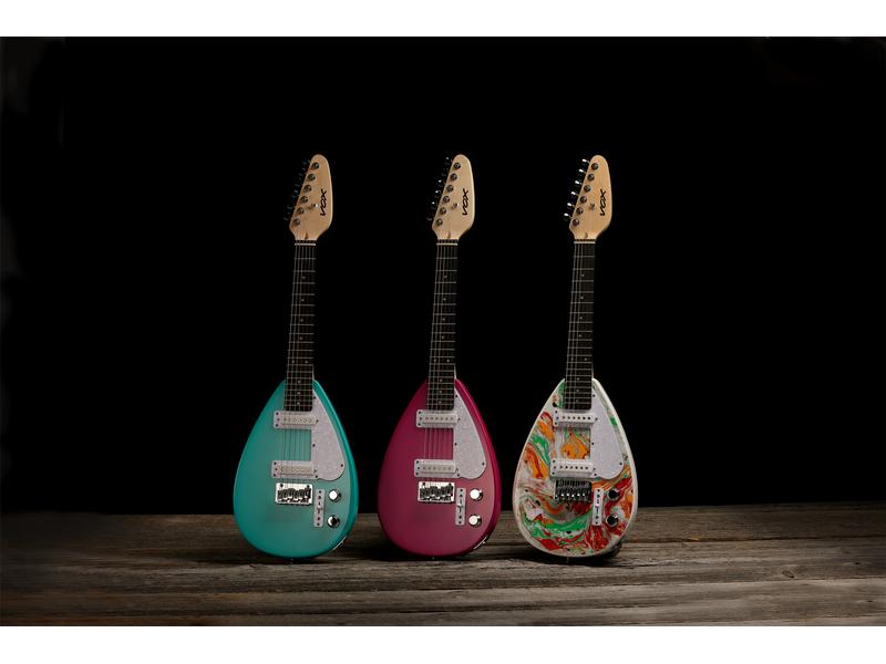 VOX Amplification E-Gitarre Mark III Mini – Marrble E-Gitarre mit 3/4-Korpus und kurzer Mensur