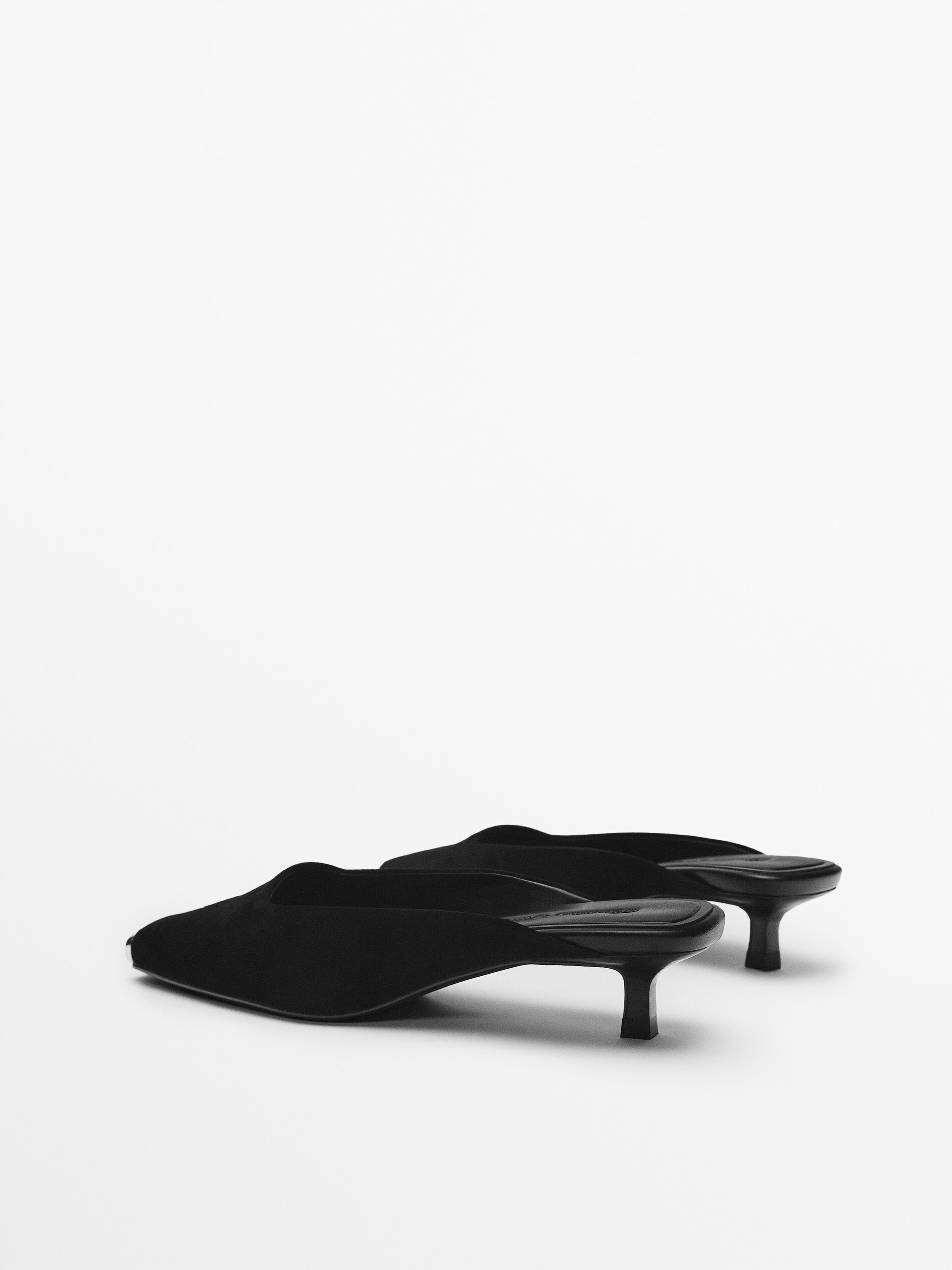 Ponta de metal Zapato tacón piel - PRETO