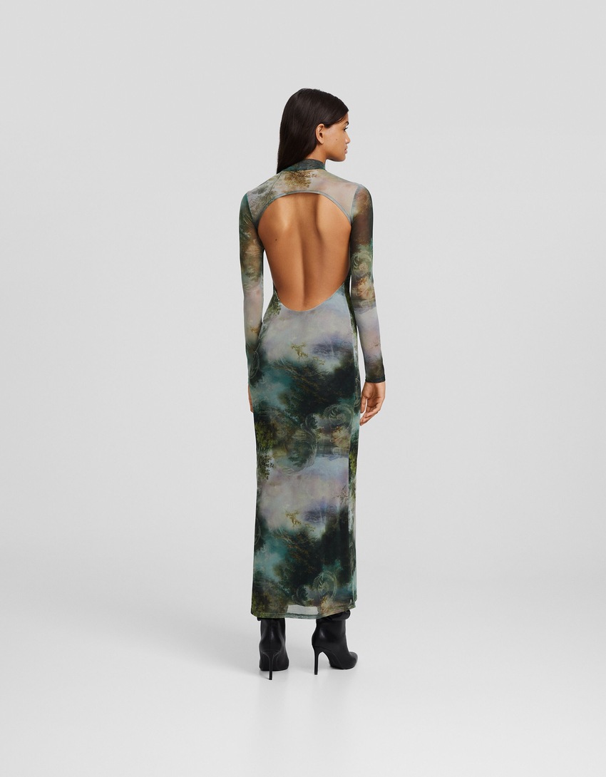 Vestido longo estampado com mangas compridas