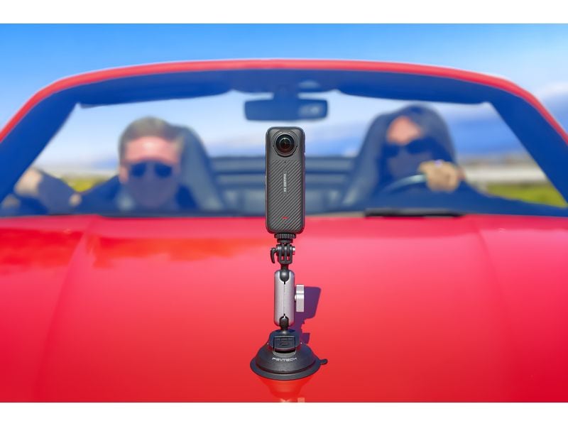Insta360 360°-Videokamera One X4 Moto Kit 360° Videokamera mit 8K-Aufnahmefähigkeit und Zubehör