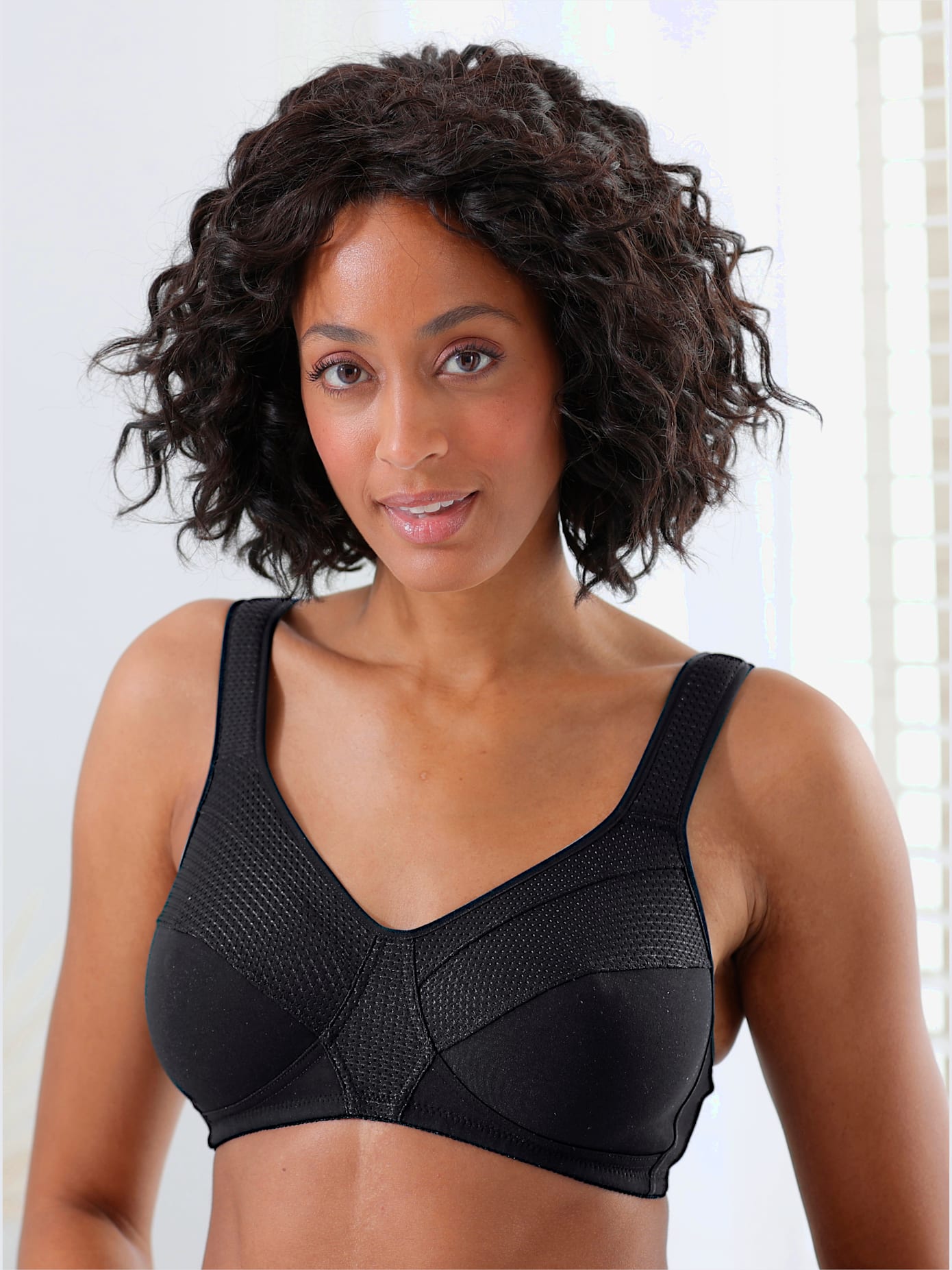 Soutien-gorge de sport sans armatures bon. b, c, d