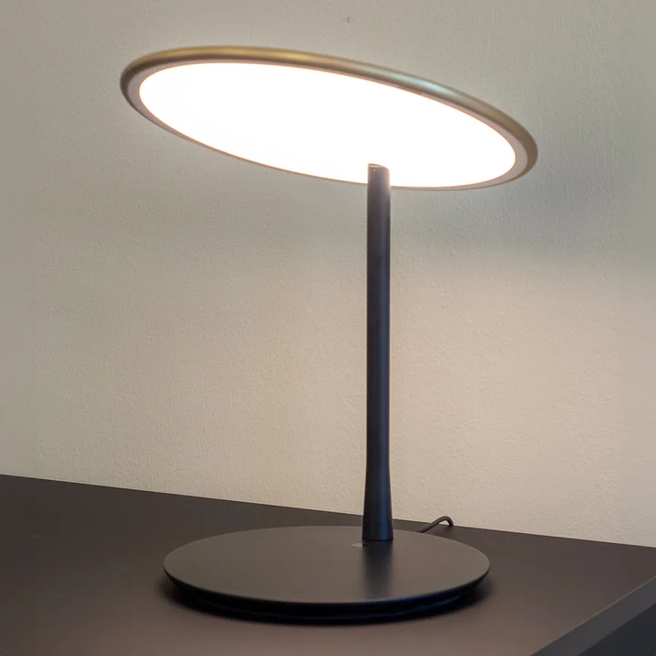 NINE - Disc LED Tischleuchte, Messing / schwarz