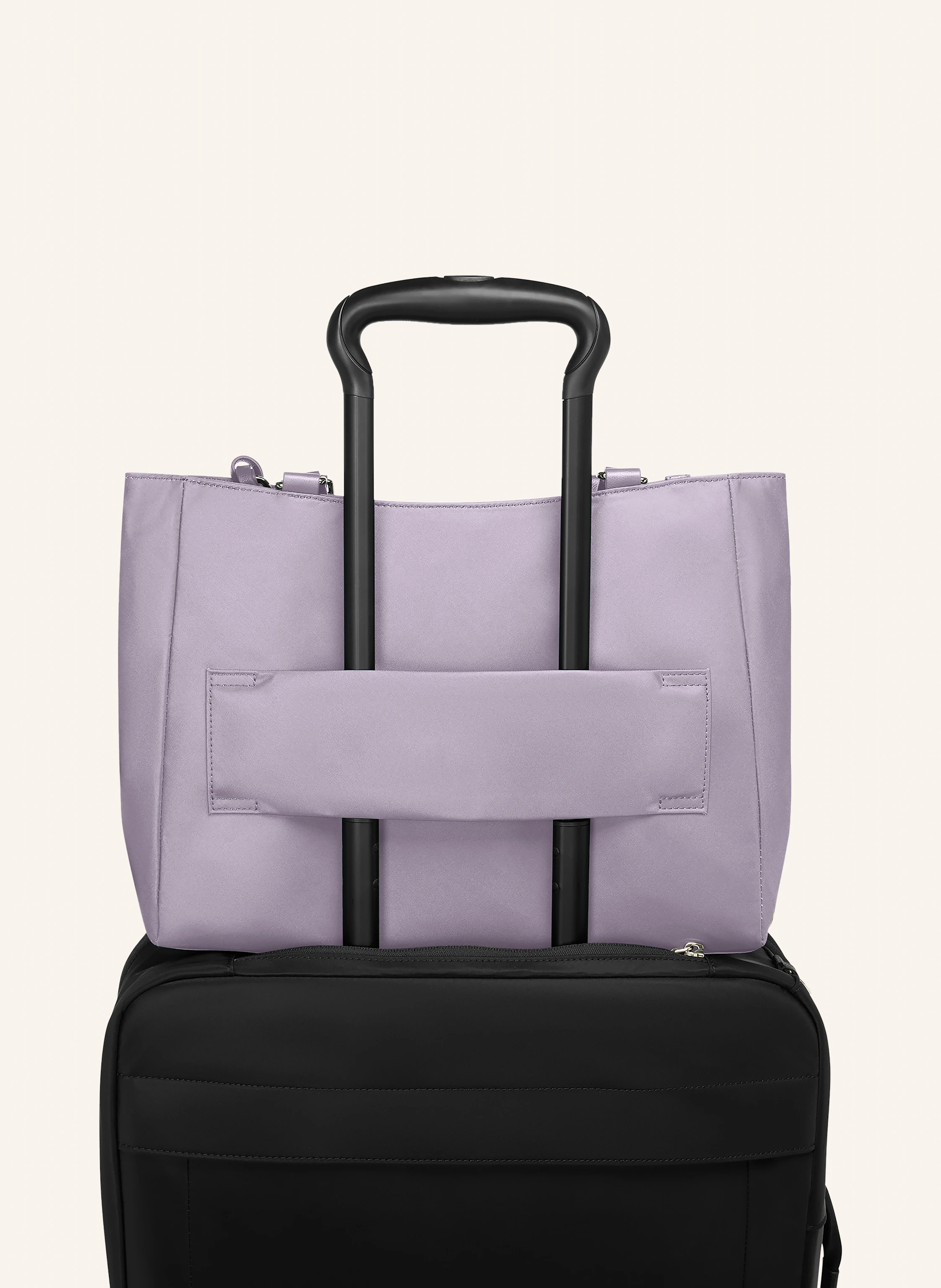 TUMI Shopper VOYAGEUR VALETTA MEDIUM
