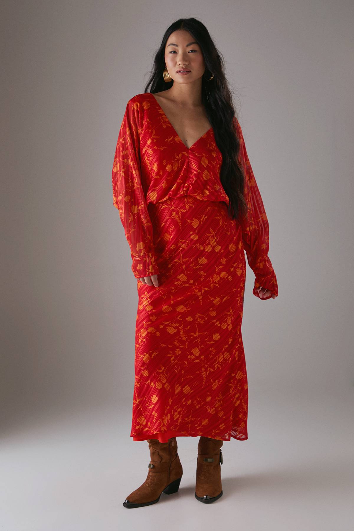 Warehouse Robe Midi Petite à Rayures Ombrées avec Manches Chauve-Souris et Décolleté Plongeant