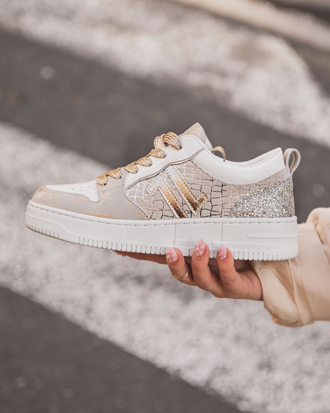 Basket femme taupe à lacets - CL75 WHITE