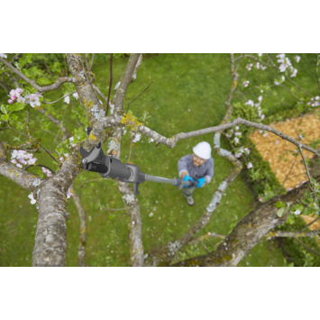 Gardena 18V telescopische takkenschaar 3,6m (P4A) Incl. 2.0Ah accu   lader