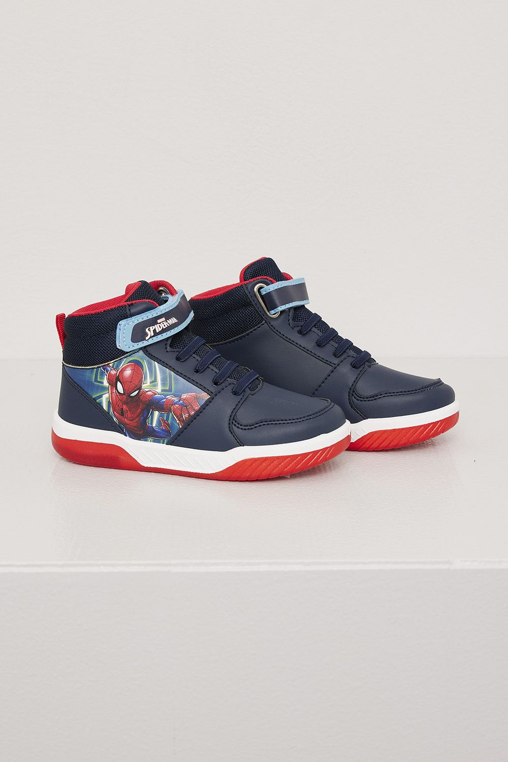 Vintersneaker med fôr Spiderman