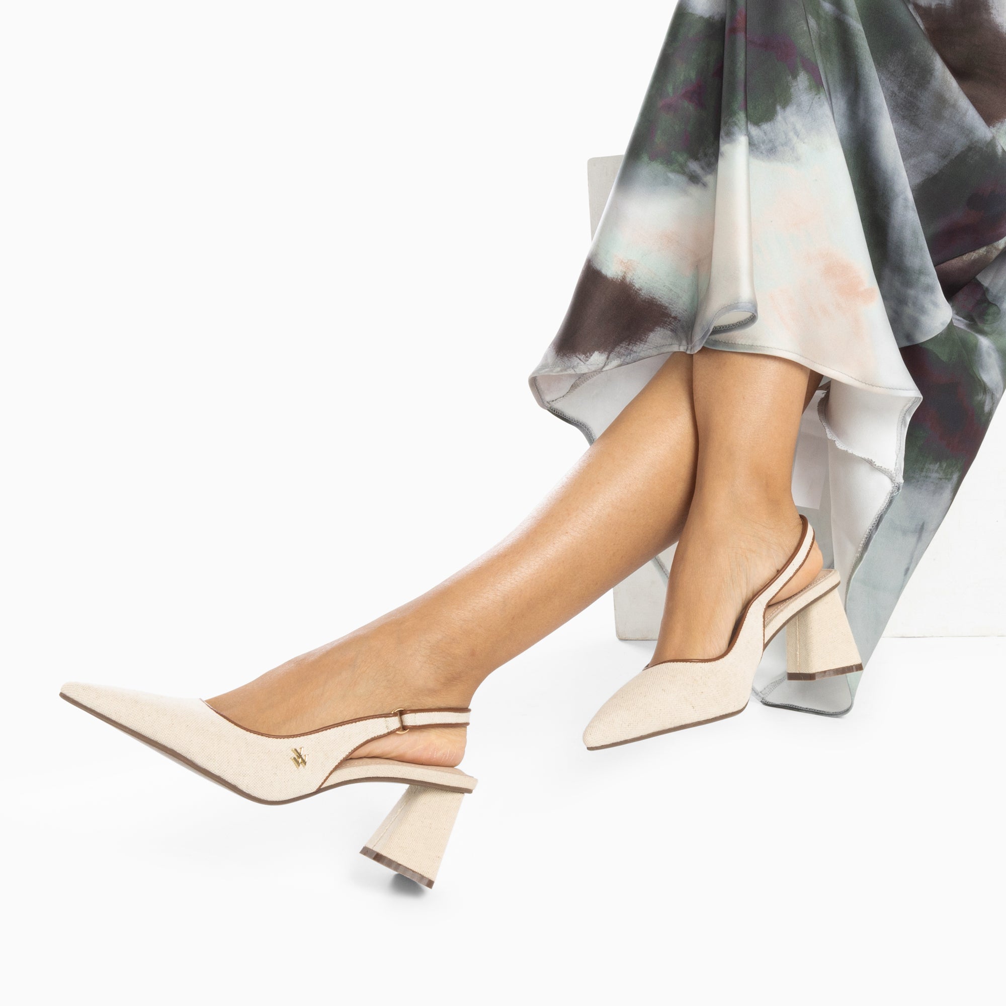 Escarpins-Escarpins slingback Lara beiges à bout pointu