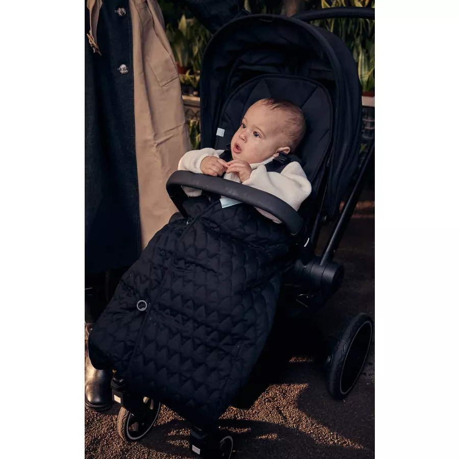 Najell Sitzauflage mit abnehmbaren Fußsack Matte Black
