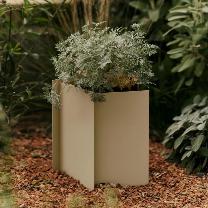 Ferm Living - Fragma Pflanztopf, Ø 27,5 x H 39 cm, cashmere