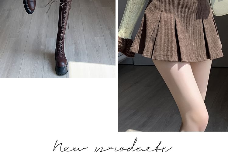 Dragan Pulse - Hoge taille geplooide corduroy mini A-lijn rok