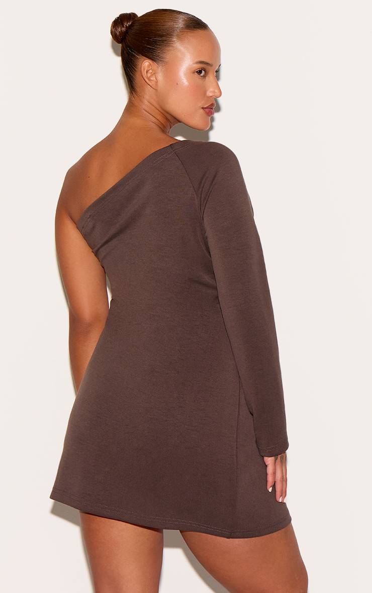 Chocolat Robe Moulante Mini Asymétrique À Épaule Dénudée Froncée En Modal Grande Taille