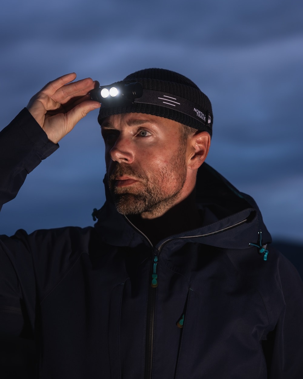 North Trail Tornado 2150 Lumen<br>Kraftig hodelykt